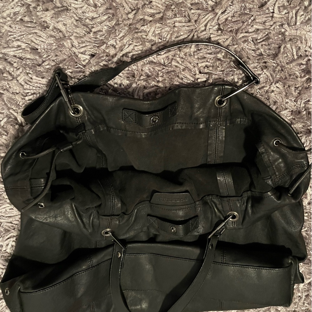 Authentic Burberry tote with dust bag. Like new condition. - Picture 12 of 15